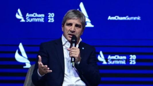 Luis Caputo dio más detalles sobre las medidas para sacar los dólares del colchón