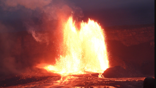Video: el volcán Kilauea lanza espectaculares chorros de lava