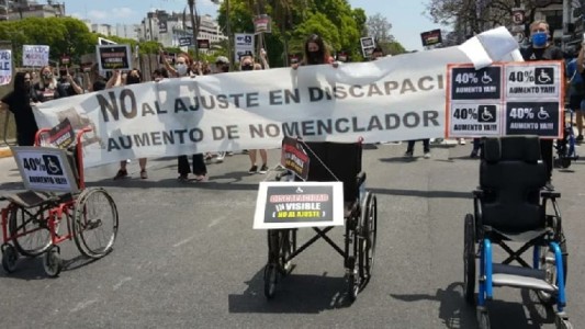 Crisis en discapacidad: movilización federal y paro por demoras en los pagos
