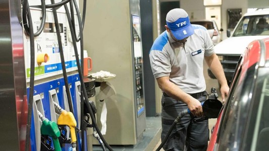 Aumentos en los combustibles: ¿A cuánto subió el valor de la nafta y el gasoil?