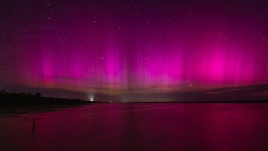 Anuncian posibles auroras australes en Argentina: de qué se trata y en dónde podrían observarse