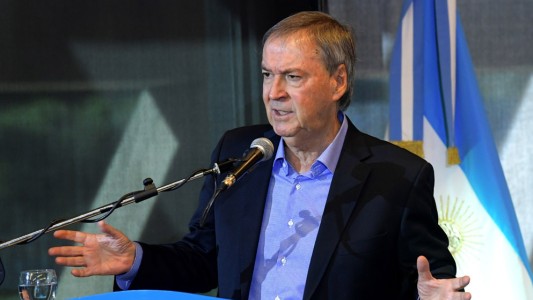 Juan Schiaretti expone su proyecto nacional en la Universidad de Morón