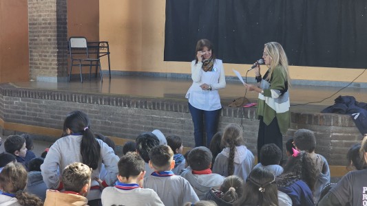 La “Seño Cris” se jubiló luego de 35 años de docencia: una maestra que marcó generaciones