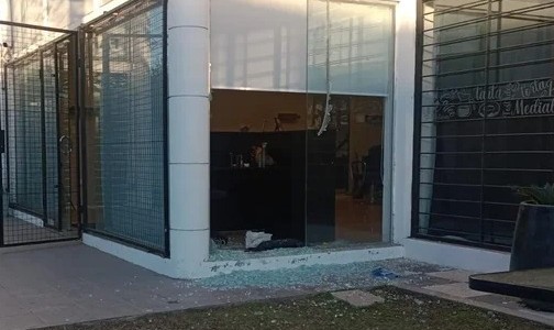 Detuvieron a un hombre tras robar en una barbería: se llevó todo lo que encontró