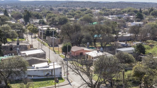 Batalla campal en el interior de Córdoba: familiares irrumpieron una comisaría para liberar a detenidos