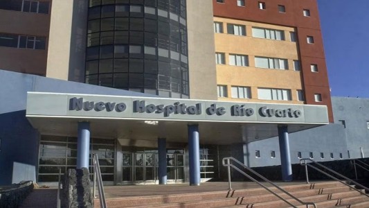 Un joven fue atropellado tras una pelea callejera y permanece en terapia intensiva