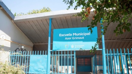 Barrio Comercial: evacuaron un colegio municipal por un incendio