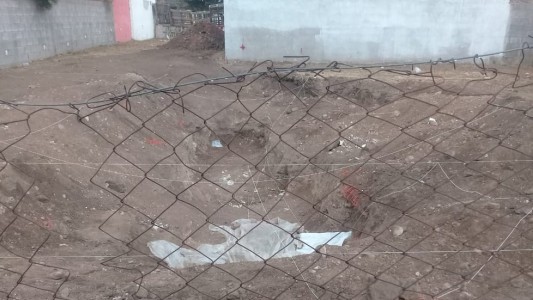 Hallaron restos óseos en una fosa en la zona del ex centro clandestino Campo de la Ribera