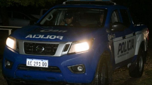 Vecinos atacan a la Policía para evitar la detención de menor por intento de robo