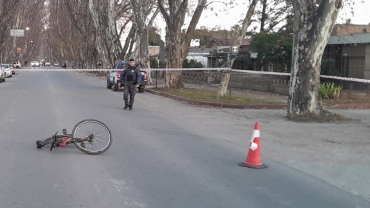 Colonia Caroya: un hombre fue atropellado mientras iba en su bicicleta y falleció