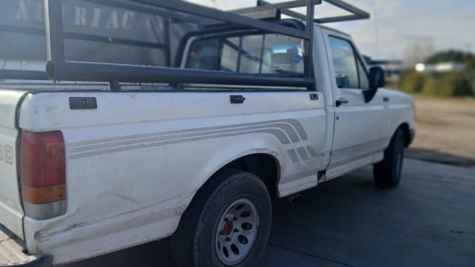 Nueva modalidad de robo a fleteros: lo emboscaron, lo amenazaron con un arma y sacaron créditos por más de un millón y medio