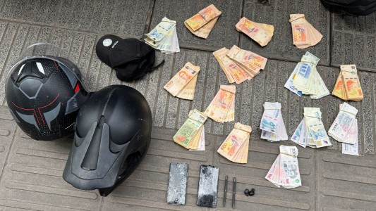 Dos detenidos por robar la recaudación de una cadena de farmacias