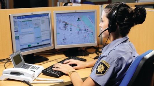 Una operadora le salvó la vida a un bebé de 6 meses que se había atragantado en el interior