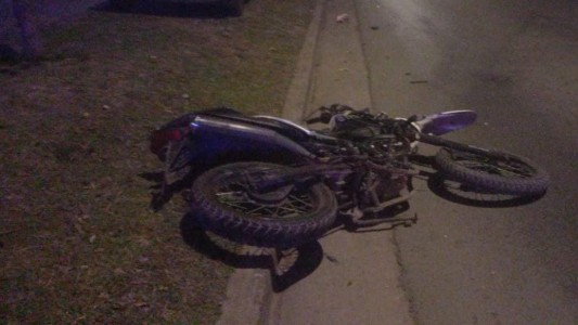 Un motociclista falleció tras chocar contra un árbol en Córdoba