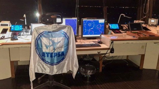 Comienza el paro de los controladores aéreos