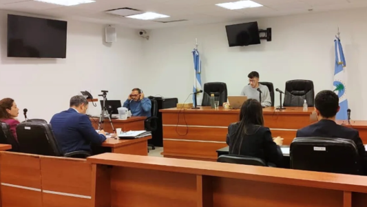 Imputaron a un hombre por asesinar a golpes a su bebé de 39 día