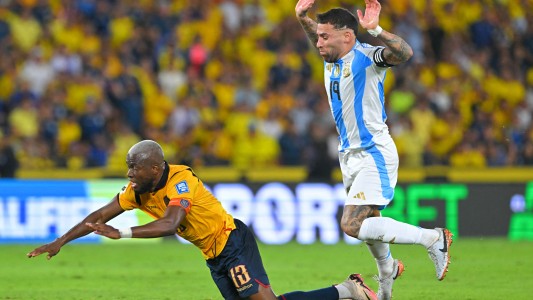 Otamendi fue expulsado en su último partido con la Selección argentina en Eliminatorias y podría perderse la Finalissima