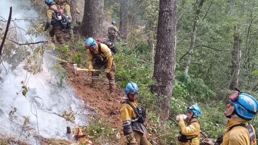 Bomberos lograron controlar los ocho focos de incendios en la provincia