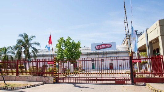 Hombre detenido por portación ilegal de arma cerca de la planta Georgalos