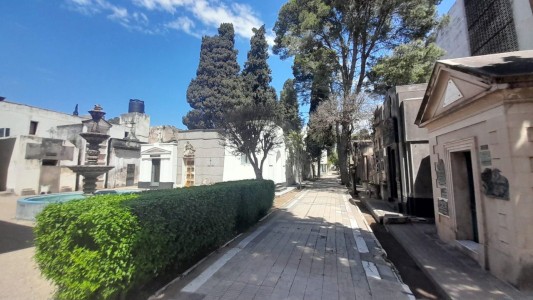 Cementerio San Jerónimo: historia, memoria y visitas guiadas