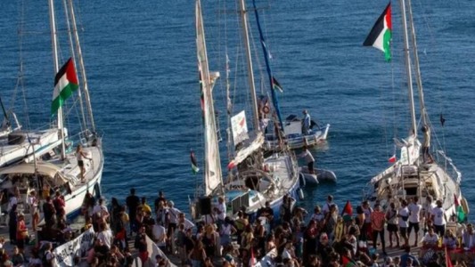 La Armada israelí interceptó a la flotilla humanitaria con rumbo a Gaza