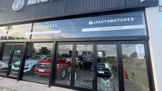 Villa María: dos detenidos por robo en una concesionaria de autos