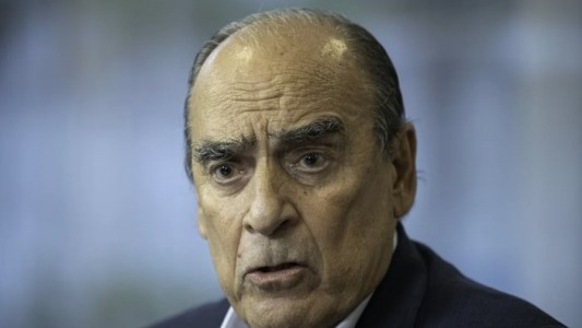 Francos cargó contra Santiago Caputo: “Es bueno que asuman responsabilidades"