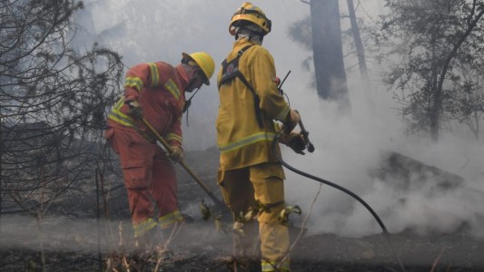 Incendio en la Quebrada del Condorito: el fuego ya arrasó más de 4 mil hectáreas y sigue activo