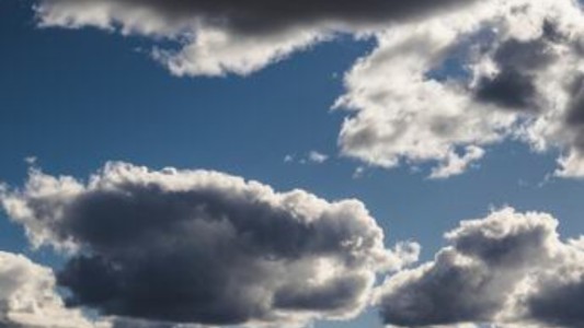 Clima en Córdoba hoy: martes con cielo algo nublado y una máxima de 29°