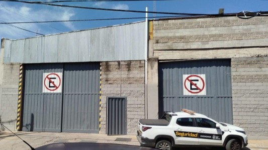 Murió un operario tras caer del techo de un supermercado en Villa Allende