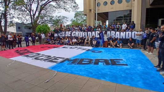 Transportistas de personas con discapacidad marchan por la ley suspendida