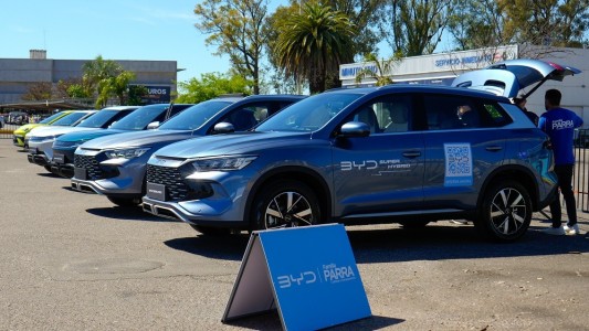 BYD Familia Parra desembarcó en el Hiper Libertad Rodríguez del Busto