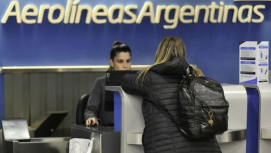 Alrededor de 60 vuelos de Aerolíneas Argentinas se verán afectados por la asamblea de pilotos