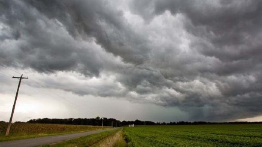 La tormenta provocó autoevacuados en Córdoba y el cierre parcial de la Costanera