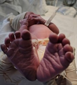 Nació Faustino, el hijo de Eva Bargiela y Gianluca Simeone: las primeras postales del bebé