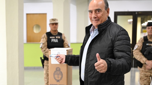 Guillermo Francos votó y anunció que “viene una época de cambios importantes”