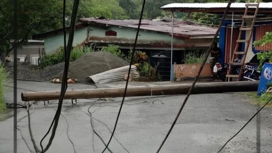 El huracán Melissa llega a la categoría máxima en el Caribe y temen "inundaciones catastróficas"
