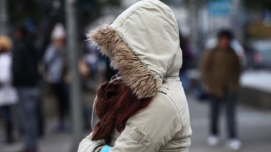 Martes con lluvias aisladas, viento sur y baja temperatura en Córdoba