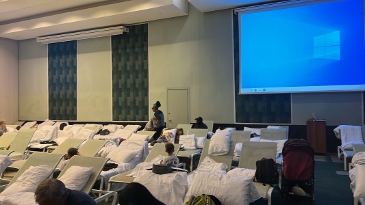 “Nos dijeron que si se complica, iremos a un túnel subterráneo”: familias cordobesas varadas en Jamaica por el huracán