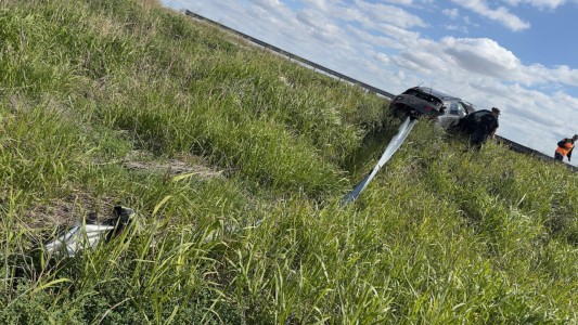 Tragedia en la Ruta 19: dos personas murieron y una resultó herida