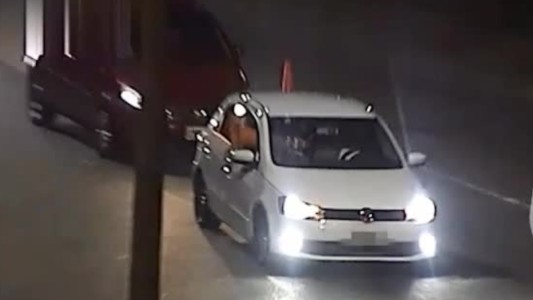 Robaron un cono de un control vehicular y fueron detenidos