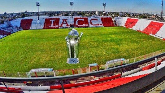 Argentinos Juniors e Independiente Rivadavia definen hoy al campeón de la Copa Argentina