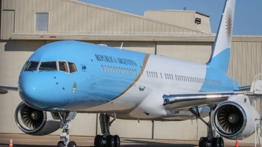 Milei ya vuela rumbo a Miami para participar American Business Forum