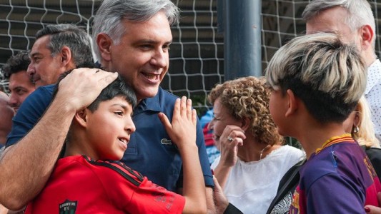 Martín Llaryora inauguró un nuevo Polideportivo Social en barrio La Dorotea