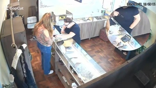 Robó en una joyería del centro en segundos y quedó registrada por las cámaras