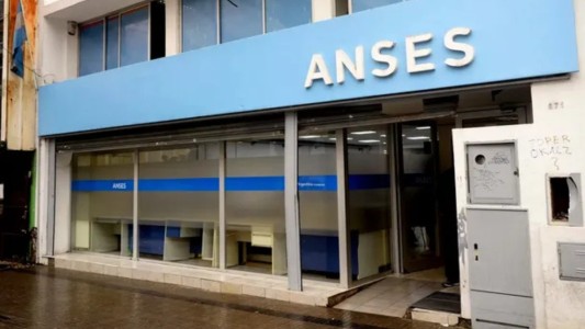 Cuánto cobrarán los jubilados en diciembre con aumento, bono y aguinaldo