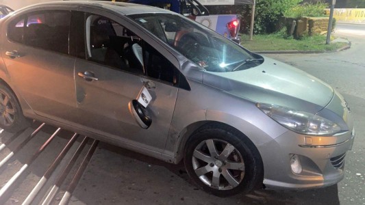 Detuvieron a un conductor que huyó tras atropellar a una motociclista en barrio Rivadavia