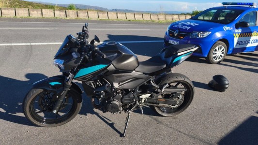 Detuvieron a un motociclista que corría picadas en las Altas Cumbres
