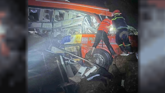 Un deslizamiento de tierra en Vietnam deja al menos seis muertos y 19 heridos