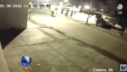 Violentos "Rompepuertas" robaron en una vivienda de barrio Poeta Lugones